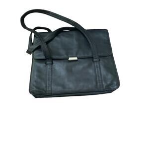 Wilson Leather Black Leather Briefcase  16W x 14H X 5 Shoulder Carry